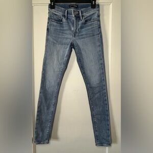 Express Women’s Super Soft Skinny Jeggings Light Blue Wash Mid Rise Size 00